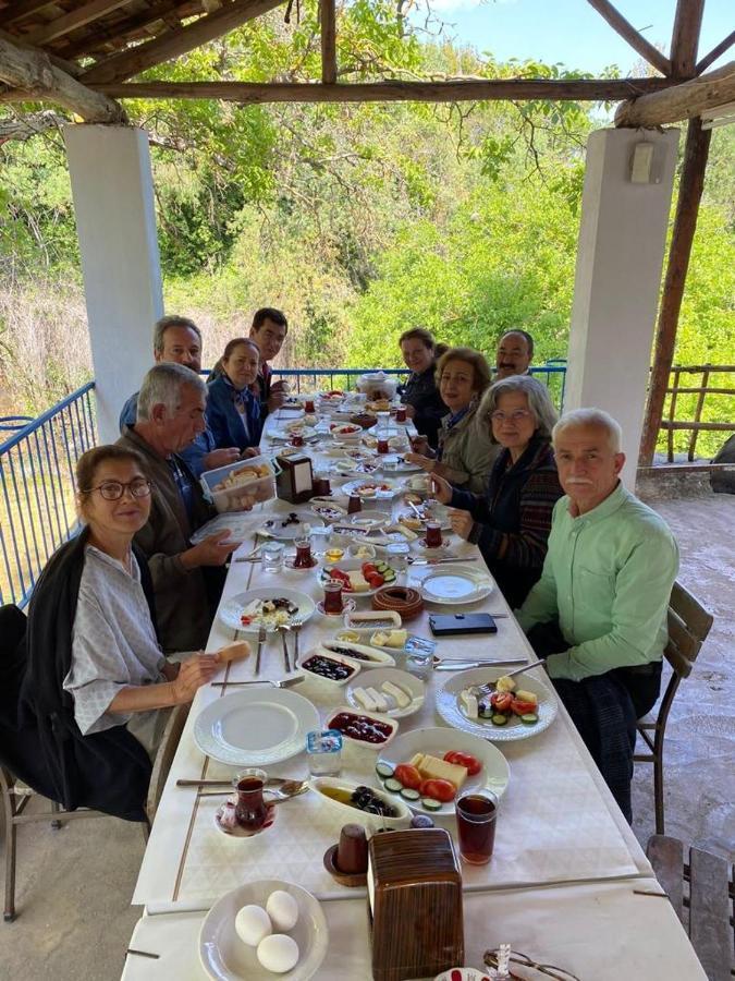 Elmas Pansiyon Karacasu  Esterno foto